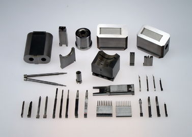Inserções de componentes plásticos da modelagem por injeção no aço 1,2343 HRC 48-52