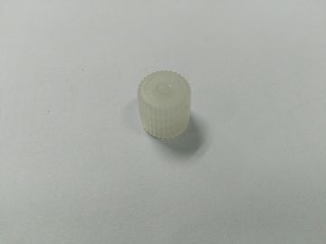A cor branca de desaparafusa a parte com o material do PC feito da modelação por injeção da inserção